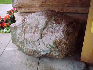 Alaskan Jade. Alaska Travels & Tours Pictures, Photos, Images, & Reviews.