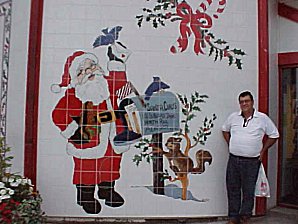 George DeLange At Santa's House. Santa Claus House, North Pole Alaska. Travels & Tours Pictures, Photos, Images, & Reviews.