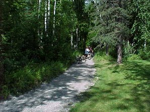 Sled Rides. Iditarod Sled Museum, Wasilla, Alaska. Travels & Tours Pictures, Photos, Images, & Reviews.