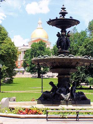 State House. Boston, Massachusetts. Travel, Tours Photos, Pictures, Information, & Reviews.