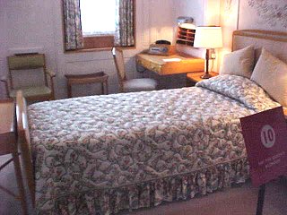 HMY. The Royal Yacht Britannia. North Edinburgh, Scotland, UK. Spectacular Scotland & England. Travels & Tours, Pictures & Photos, Images, Information & Reviews.