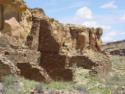 Chaco Canyon Hungo Pavi Ruins Staircase. Chaco Culture National Historical Park. New Mexico. Hikes, Travels, & Tours. Photos, Pictures, Images, & Reviews.