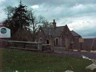 Loch Lomond Entry. Edinburgh and Inveraray, Scotland In The UK. History & Historical Travel & Tour Pictures, Photos, Images, Information & Reviews.