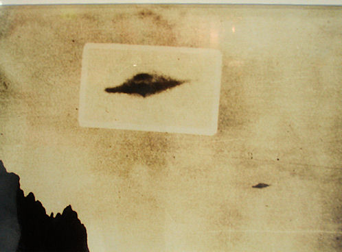 Flying Saucer Photo. International UFO Museum & Research Center. Roswell, New Mexico. Hikes, Travels, & Tours. Photos, Pictures, Images,& Reviews.