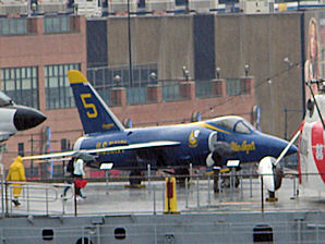 Grumman F-11 Tiger. Intrepid Sea, Air & Space Museum. New York City.Travel, Tours Photos, Pictures, Information, & Reviews.