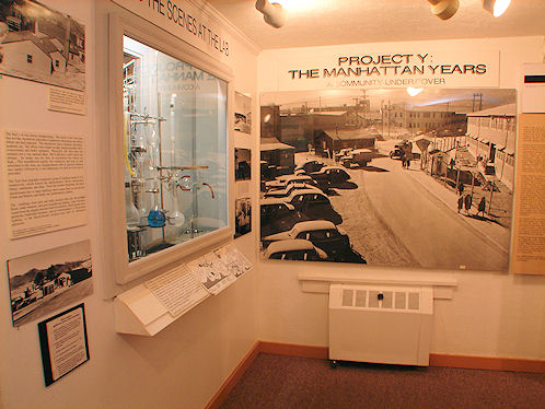 Los Alamos Historical Museum. Los Alamos, New Mexico.Hikes, Travels, & Tours. Photos, Pictures, Images, & Reviews.