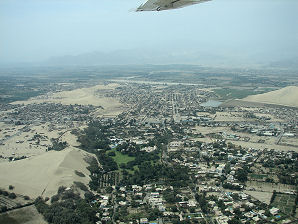 Hotel Las Dunas Below Nazca Lines. Peru Travels And Tours Photos, Pictures, Images, & Reviews.