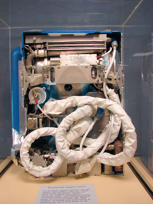 Portable Life Support System (PLSS). New Mexico Museum of  Space History. Alamogordo, New Mexico.Hikes, Travels, & Tours. Photos, Pictures, Images,& Reviews.