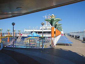 Sapphire Pool. Norwegian Jewel Cruise Ship. Travel, Tours Photos, Pictures, Information, & Reviews.