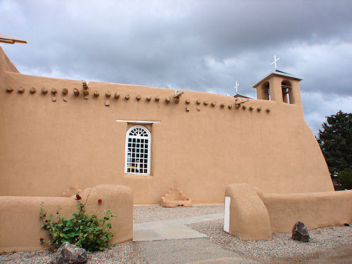 San Francisco de Asis Mission Church, Taos, New Mexico. Hikes, Travels, & Tours. Photos, Pictures, Images,& Reviews.