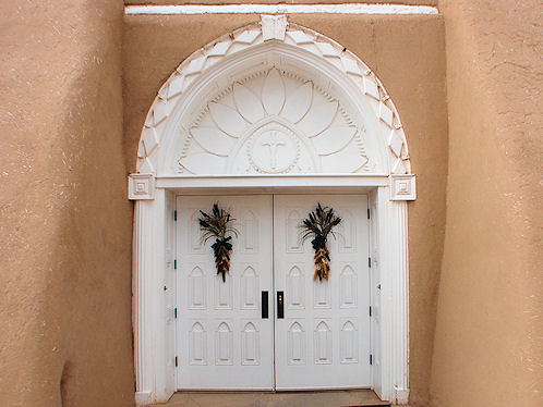 San Francisco de Asis Mission Church, Taos, New Mexico. Hikes, Travels, & Tours. Photos, Pictures, Images,& Reviews.
