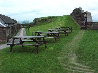 Stirling Castle, Stirling, Scotland In The UK. Travels & Tours Pictures, Photos, Images, Information, Reviews.