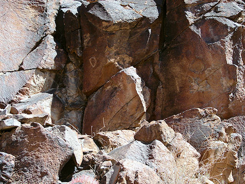  Petroglyph Below Third Waterfall. At The Sloan Canyon Petroglyph Site Near Las Vegas & Henderson, Nevada, In The Northwestern McCullough Mountain Range. Travel & Tour Pictures, Photos, Images, Information & Reviews.